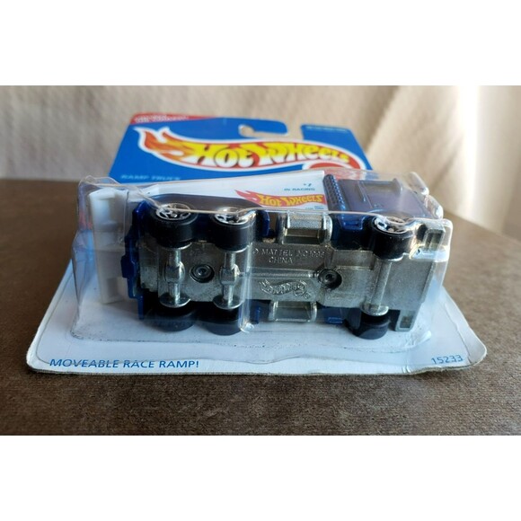 Hot Wheels RAMP TRUCK MAINLINE Green #774 & RACE TEAM SERIES II Blue #395 LOT X2 - Picture 12 of 16